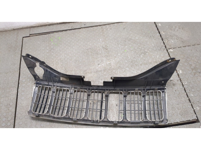 Решетка радиатора  Jeep Grand Cherokee 2004-2010          