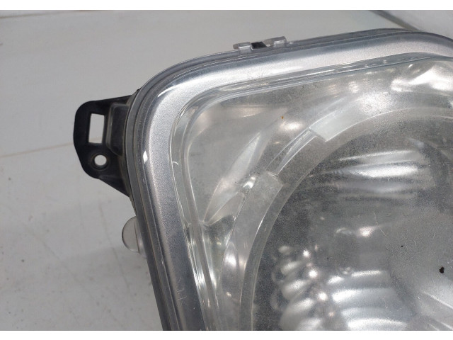Фара передняя  Jeep Liberty 2007-2012 правая 