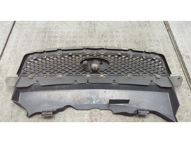 Решетка радиатора  Ford Focus 2 2005-2008          1508154, 4M518200AK