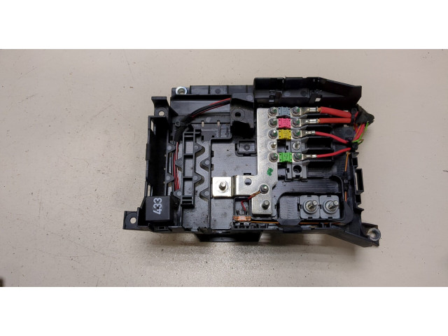Блок предохранителей  Volkswagen Touareg 2007-2010      7L0937548C   
