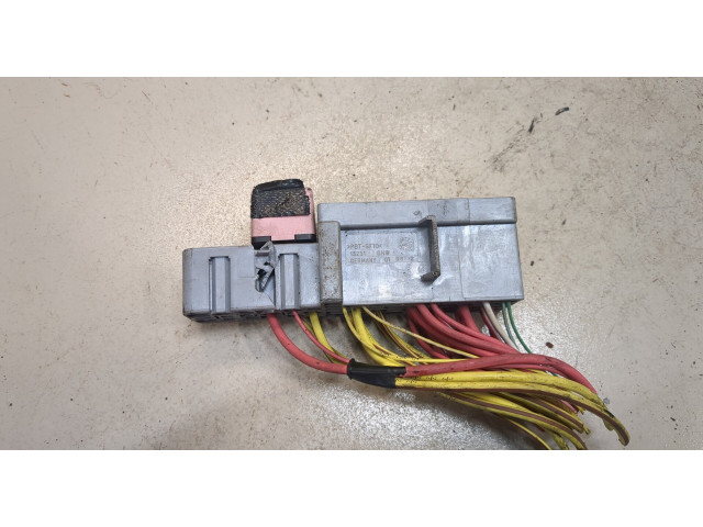 Блок предохранителей  Renault Megane 2 2002-2009           1.5