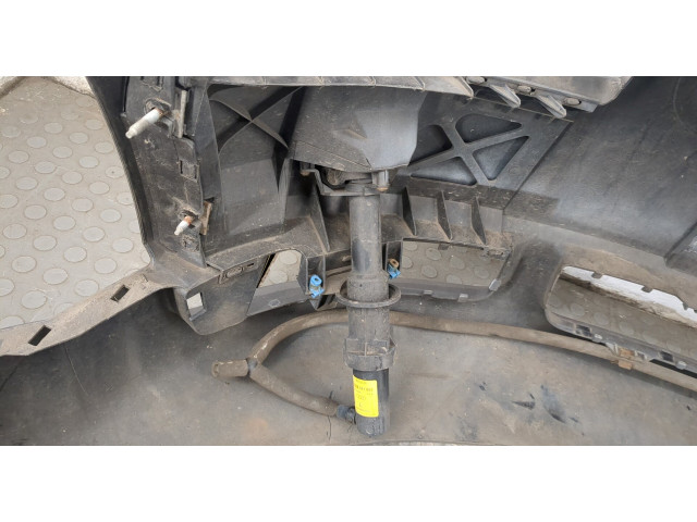 Решетка радиатора  Audi TT (8N) 1998-2006          8N0853651E