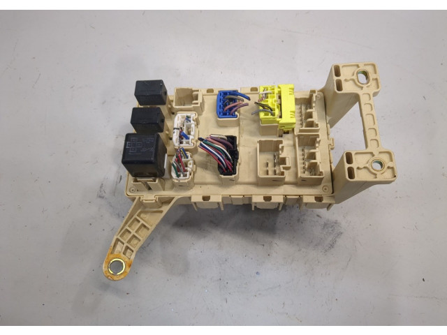 Блок предохранителей  Lexus RX 1998-2003      827048022    3