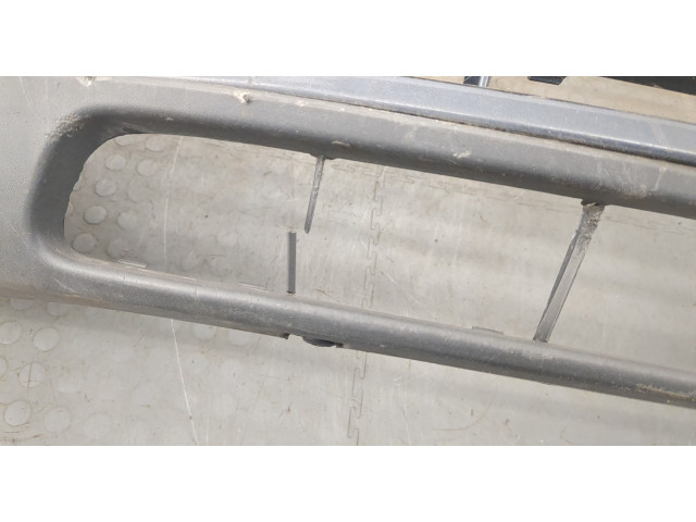 Бампер  Ford Focus 2 2005-2008 передний   