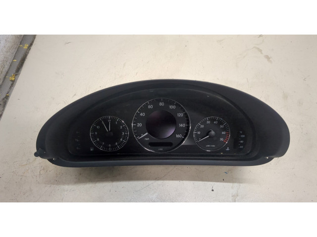 Панель приборов  Mercedes CLK W209 2002-2009            
