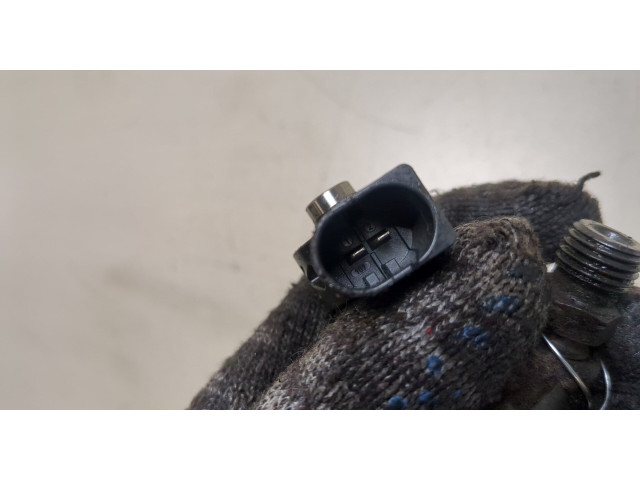 Форсунка топливная  Volkswagen Passat CC 2008-2012    0445110369     