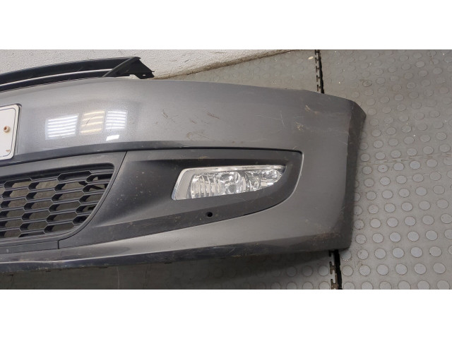 Бампер  Volkswagen Polo 2009-2014 передний   
