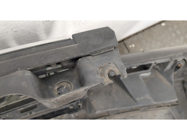 Бампер  BMW X3 E83 2004-2010 передний   