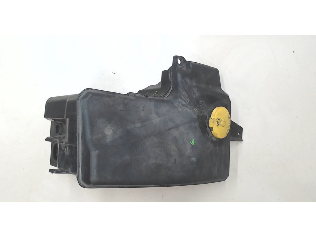 Бачок омывателя  Mazda 6 (GG) 2002-2008 G2D7480B  6   2