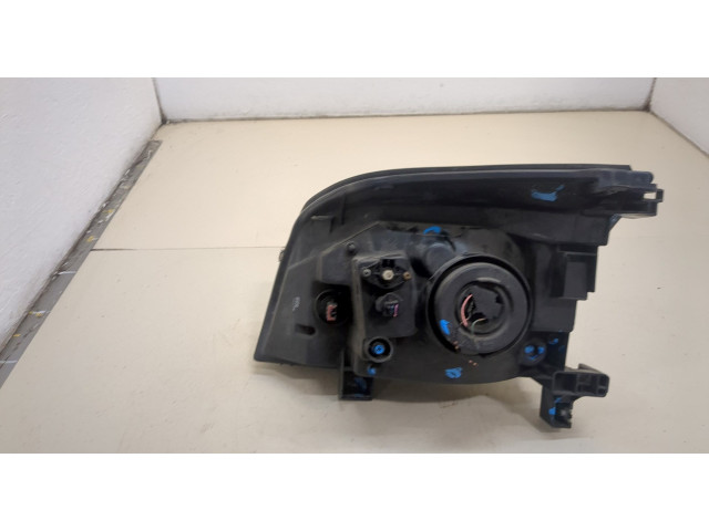 Фара передняя  Nissan X-Trail (T30) 2001-2006 правая 