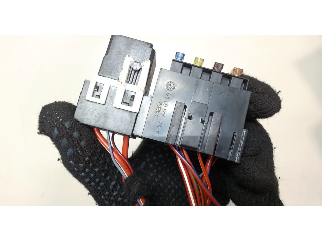 Блок предохранителей  Mercedes E W212 2013-2016      A1645456340     2.1