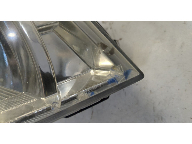 Фара передняя  Nissan Pathfinder 2004-2014 правая 