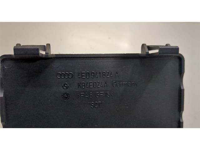Блок предохранителей  Audi A8 (D3) 2005-2007      4e0941824a     4.2