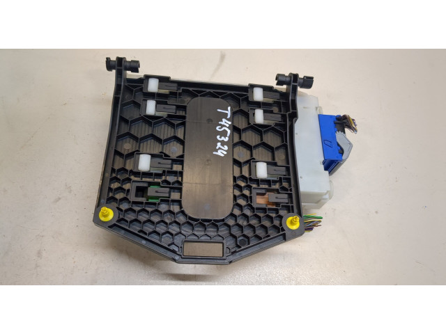 Блок предохранителей  Ford S-Max 2006-2010         
