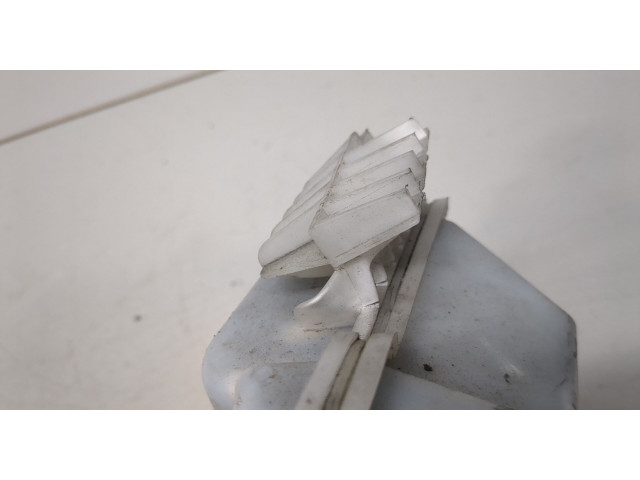 Бачок омывателя  Ford Focus 3 2011-2015    