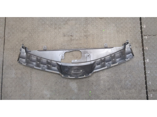 Решетка радиатора  Nissan Note E11 2006-2013          