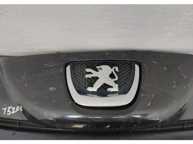 Бампер  Peugeot 308 2007-2013 передний   