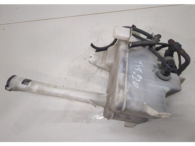 Бачок омывателя  Lexus LS430 UCF30 2000-2006    