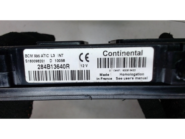 Блок комфорта  Renault Scenic 2009-2012      s180098201, 284b13640r   