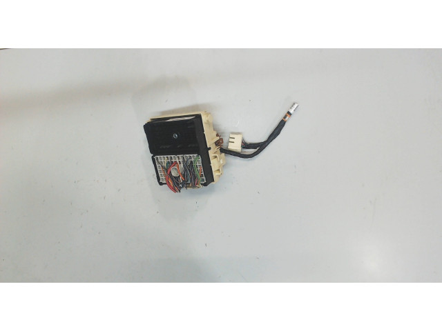 Блок предохранителей  Cadillac Escalade 2 2000-2006      1519058     6
