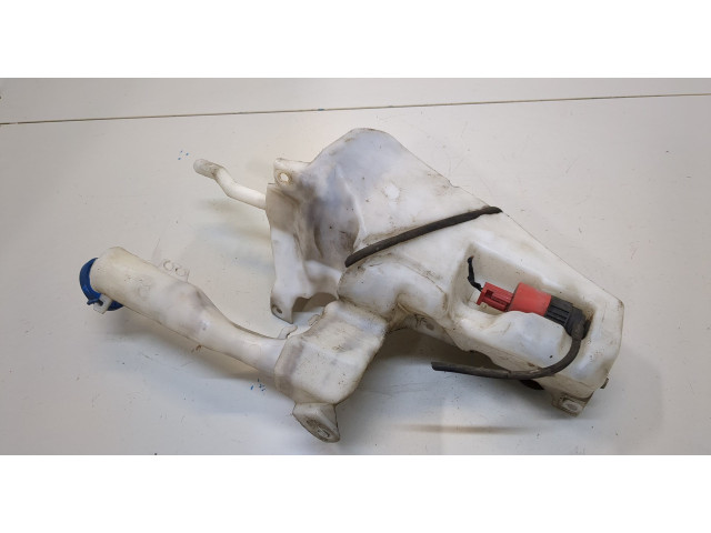 Бачок омывателя  Volvo S40 / V40 1995-2004 30621342, 30621343   