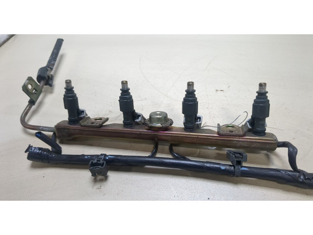 Форсунка топливная  Toyota Avensis 1 1997-2003    9008019019     