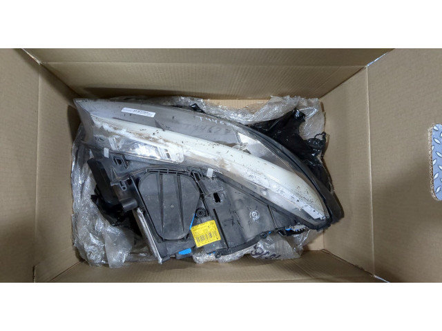 Фара передняя  BMW 3 E90, E91, E92, E93 2005-2012 правая 