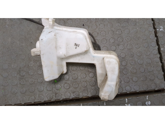 Бачок омывателя  Peugeot 308 2007-2013    