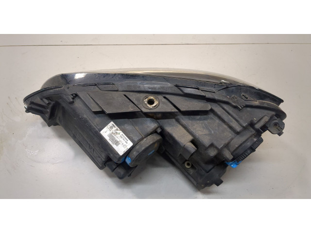 Фара передняя  Volkswagen Passat 7 2010-2015 Европа правая 