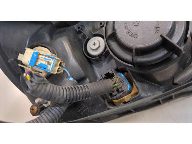 Фара передняя  Chevrolet Captiva 2006-2011 левая 