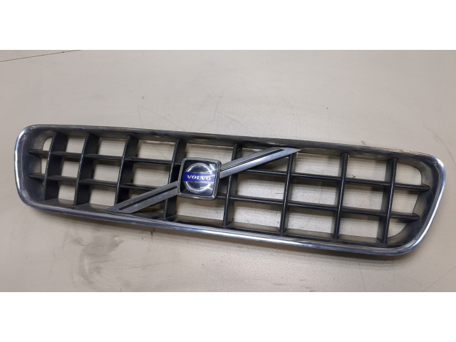 Решетка радиатора  Volvo C70 2006-2009          8620343