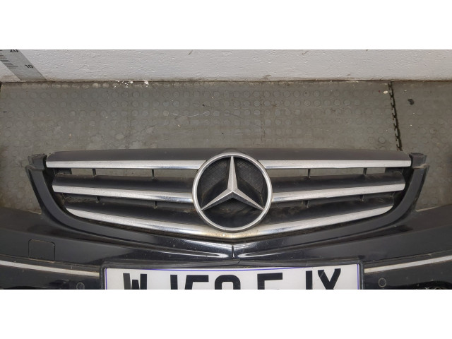 Бампер  Mercedes CLC 2008-2011 передний   