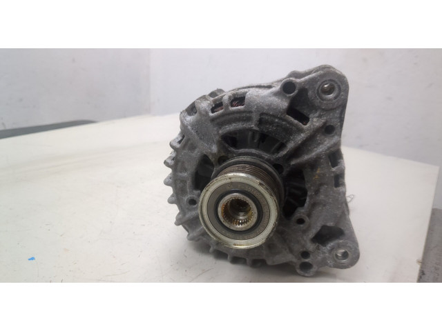 Генератор  Audi A4 (B8) 2011-2015            2.0 дизель