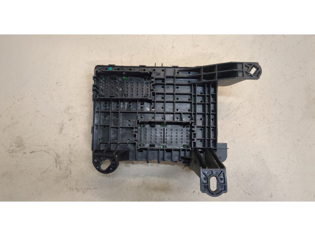 Блок предохранителей  Chevrolet Tahoe 2014-2021      23200666   