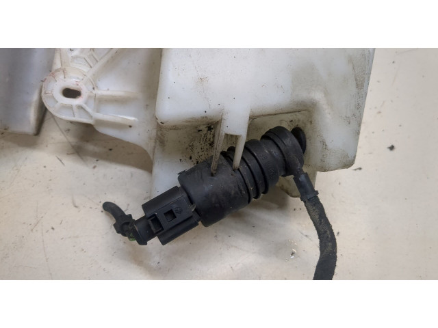 Бачок омывателя  Volkswagen Transporter 5 2003-2009    