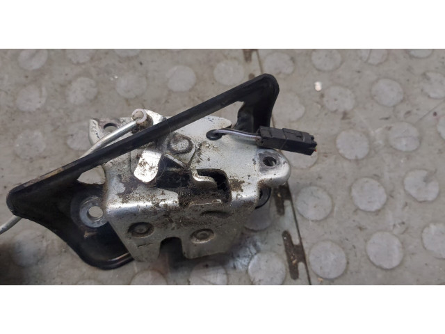 Замок багажника  Fiat Doblo 2005-2010       