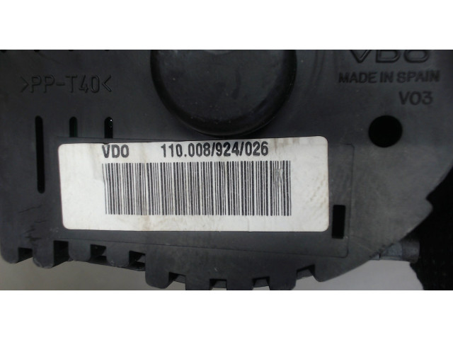 Панель приборов  Seat Ibiza 2 1999-2002       w06k090801c   2  1.4  Бензин