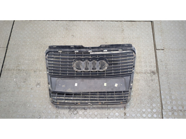 Решетка радиатора  Audi A6 (C6) 2005-2011          4F0853651S