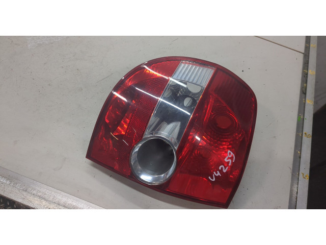 Задний фонарь        Volkswagen Fox 2005-2011 