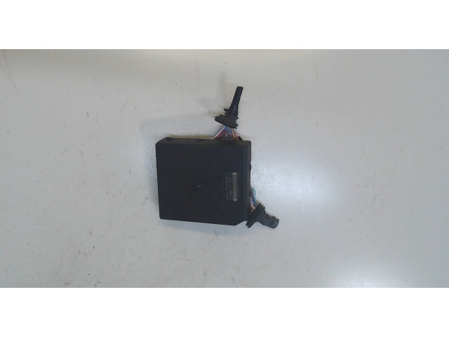 Блок предохранителей  Renault Megane 3 2009-2016      284B60008R     1.6