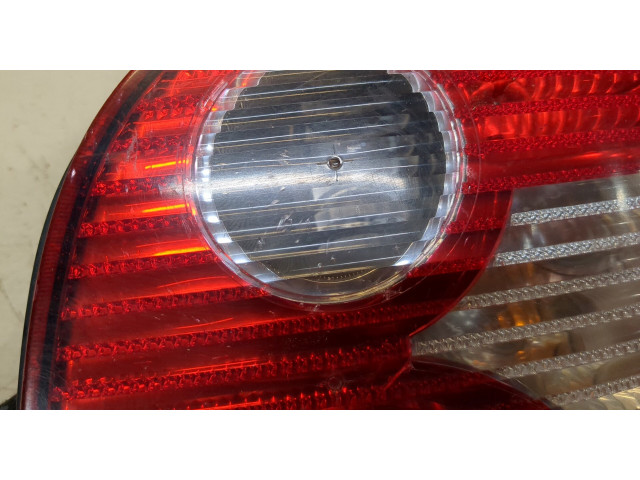 Задний фонарь        Volkswagen Polo 2001-2005 