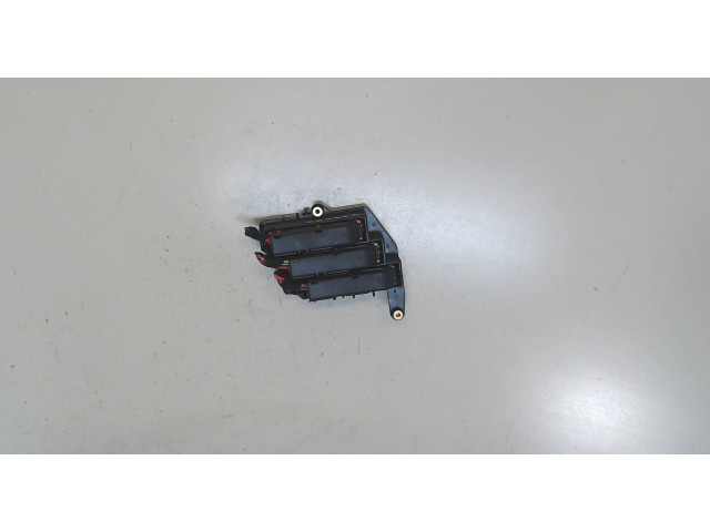 Блок предохранителей  Audi A6 (C6) 2005-2011      4F971845A     2