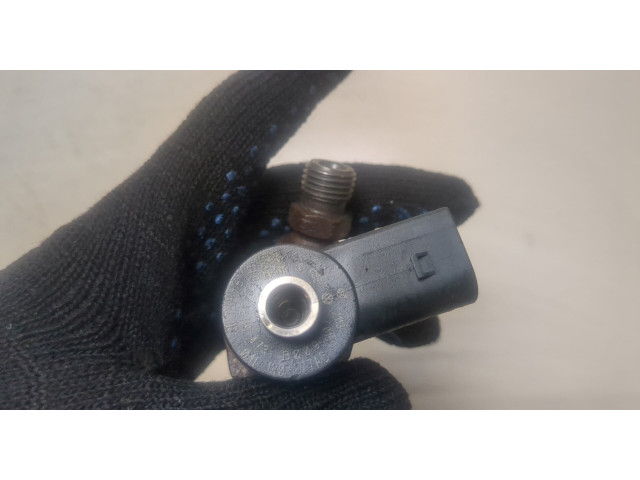 Форсунка топливная  Volkswagen Passat 8 2015-    04L130277AD, 0445110473     