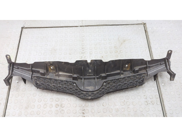 Решетка радиатора  Toyota Auris E15 2006-2012          5311112A00