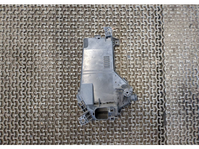 Корпус блока предохранителей  Lexus LS460 2006-2012      8266250271, 8266350070    4.6