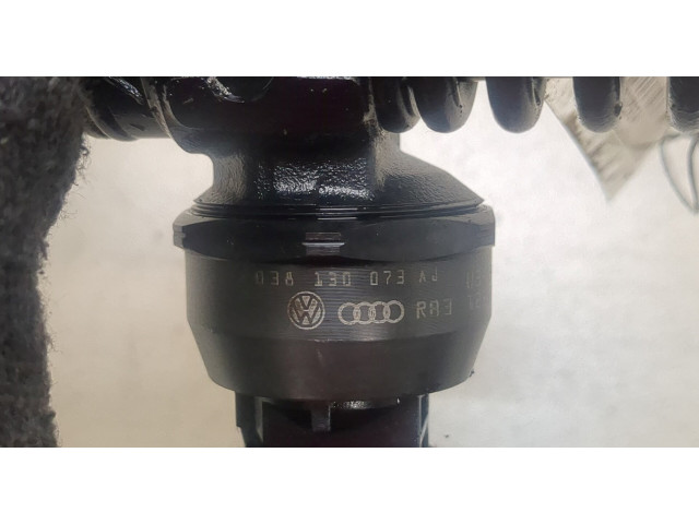 Форсунка топливная  Seat Ibiza 3 2001-2006    038130073AJ     