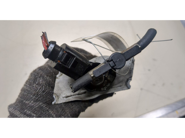 Форсунка топливная  Audi A8 (D3) 2005-2007    057130277AK, 057130855AX, 0445115058     