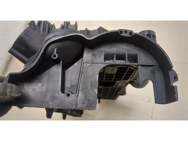 Клапанная крышка двигателя ДВС  Ford Fusion 2002-2012 1.4     