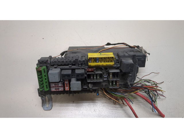 Блок предохранителей  Mercedes C W204 2007-2013      5dk00922514     2.1