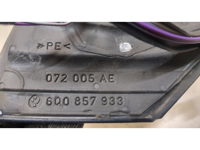 Зеркало боковое  Volkswagen Polo 2001-2005  левое           